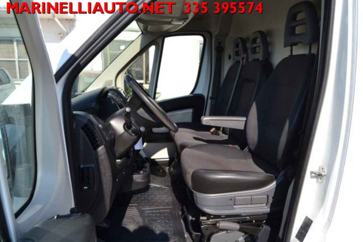 Peugeot Boxer Furgone 335 2.0 BlueHDi 130CV PC-TN Furgone (15)