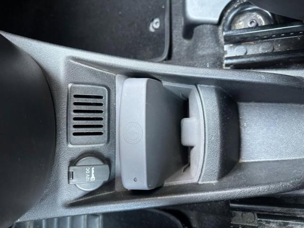 Lancia Ypsilon 1.2 69 CV 5 porte GPL Ecochic Alberta Ferretti (18)