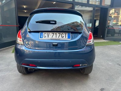 Lancia Ypsilon 1.2 69 CV 5 porte GPL Ecochic Alberta Ferretti (5)