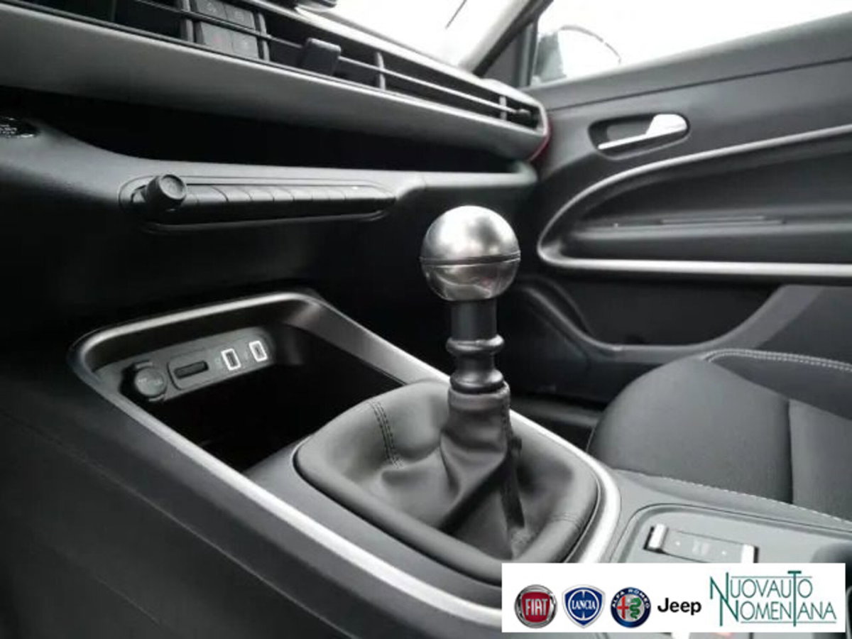 Jeep Avenger 1.2 turbo Summit fwd 100cv (14)