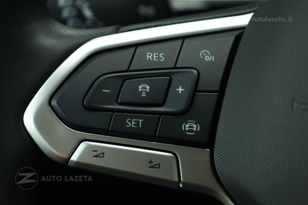 Volkswagen T-Roc 1.0 TSI R-Line (13)