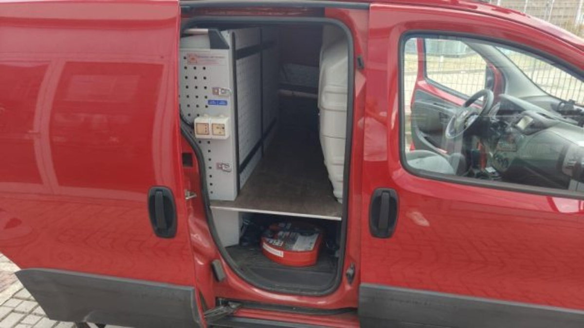 Fiat Fiorino Furgone cargo 1.3 mjt 95cv Adventure (9)