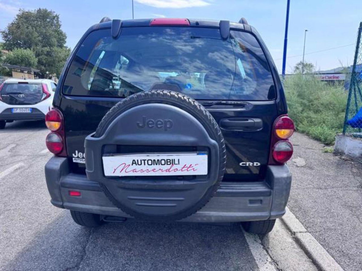 Jeep Cherokee 2.8 CRD Sport (6)