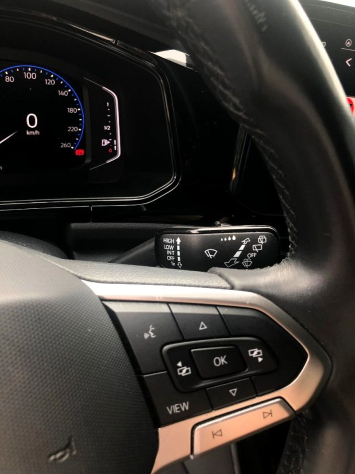Volkswagen T-Roc 2.0 tdi Style 115cv (19)