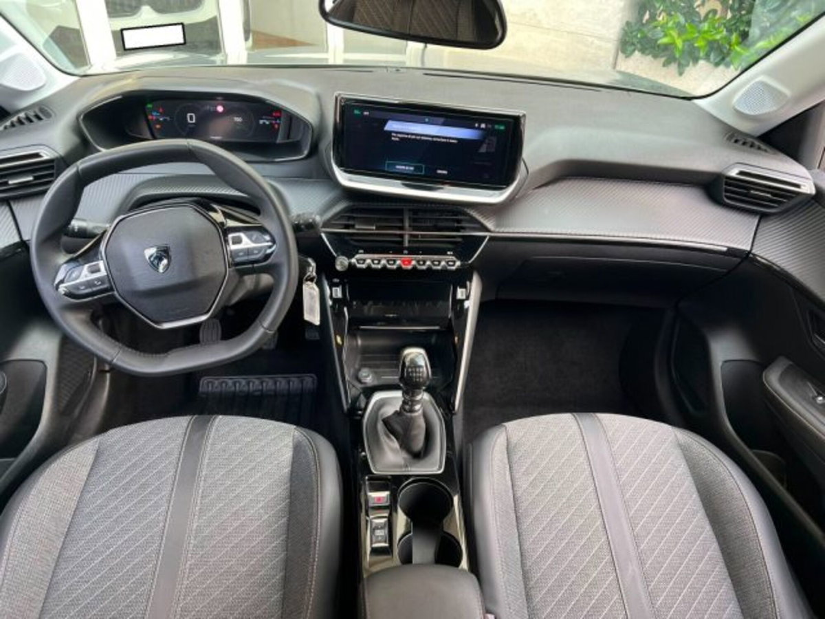 Peugeot 208 PureTech 100 Stop&Start 5 porte Allure (11)