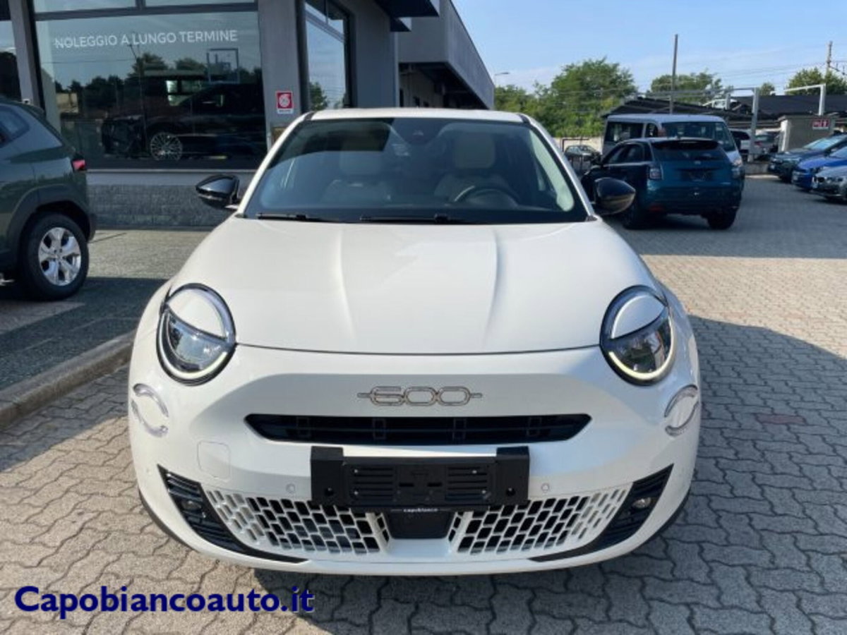 Fiat 600 1.2 hybrid La Prima 110cv auto (2)