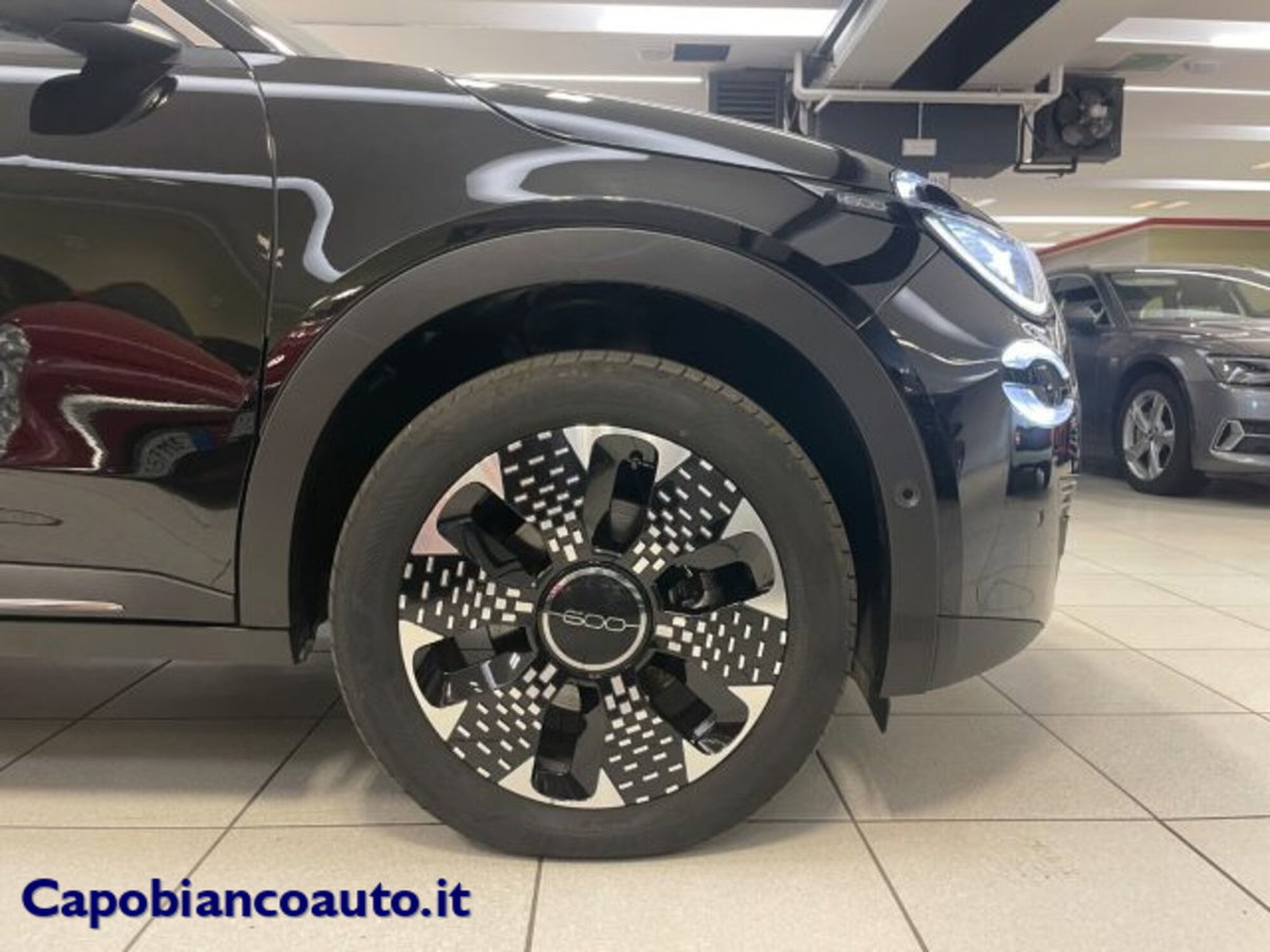 Fiat 600 1.2 hybrid La Prima 110cv auto (4)