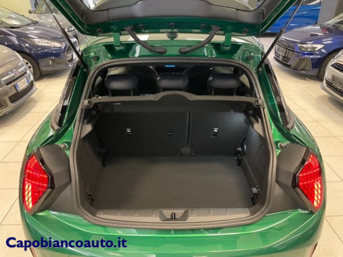 MINI Mini 3p 1.5 C Favoured auto (18)