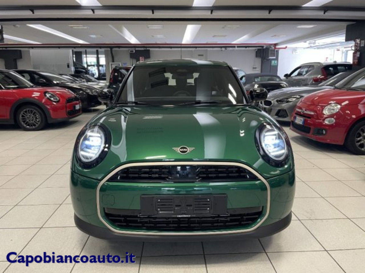 MINI Mini 3p 1.5 C Favoured auto (2)
