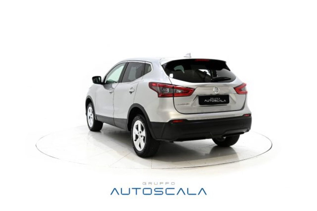 Nissan Qashqai 1.6 dCi 2WD XTronic Tekna+ (3)