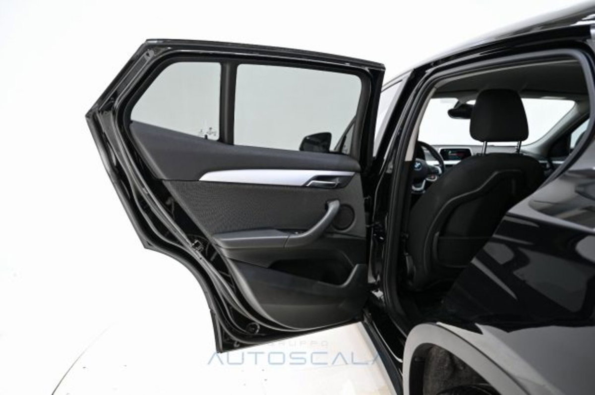 BMW X2 sDrive18d Advantage (11)