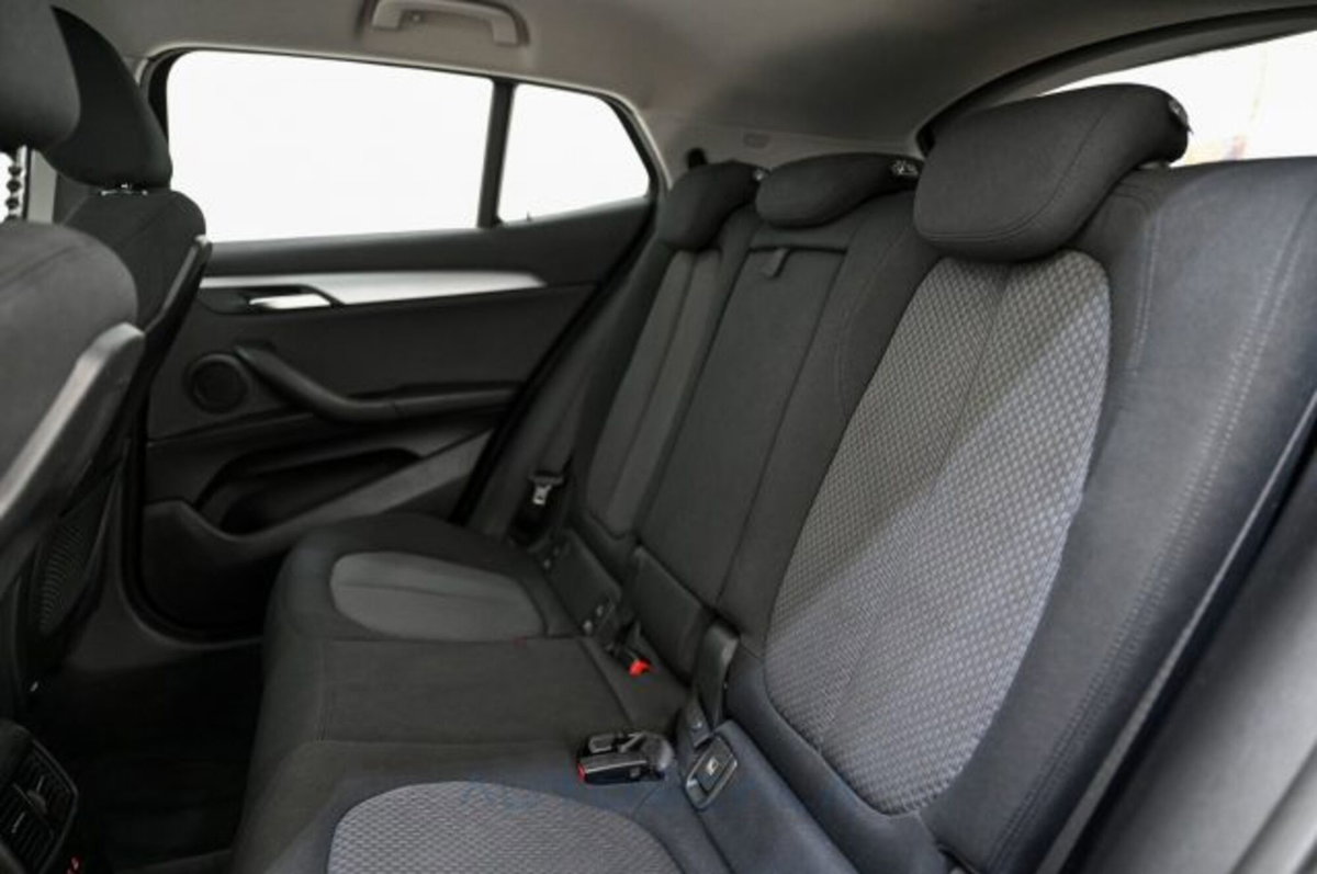 BMW X2 sDrive18d Advantage (12)