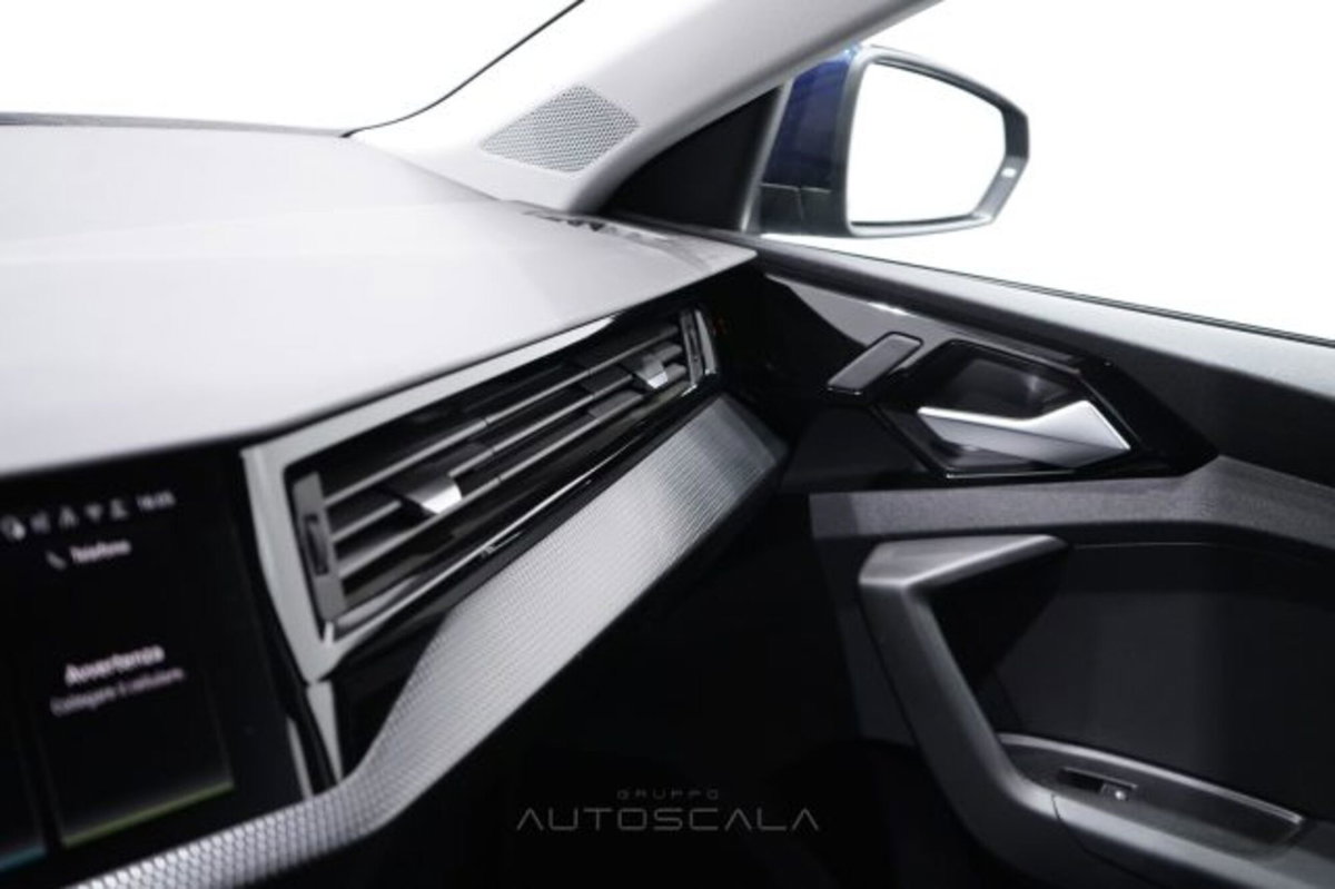 Audi A1 allstreet allstreet 30 TFSI S tronic Identity Contrast (13)