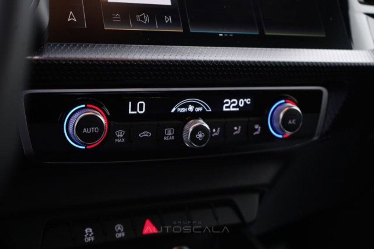 Audi A1 allstreet allstreet 30 TFSI S tronic Identity Contrast (14)