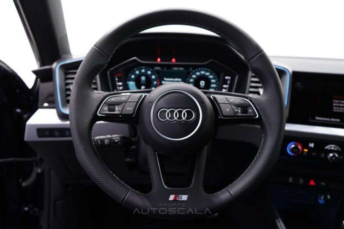 Audi A1 allstreet allstreet 30 TFSI S tronic Identity Contrast (14)