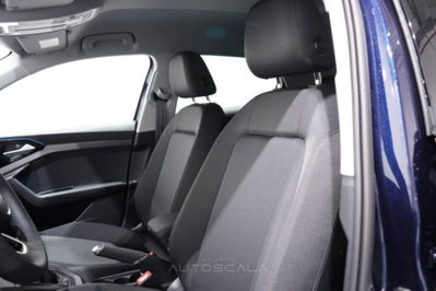 Audi A1 allstreet 30 1.0 tfsi Identity Contrast 116cv (10)