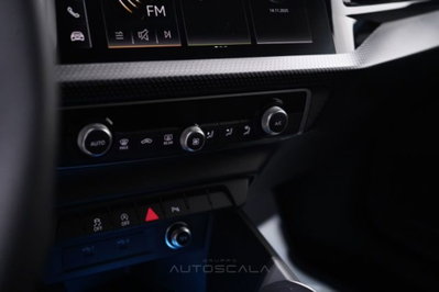 Audi A1 allstreet 30 1.0 tfsi Identity Contrast 116cv (14)