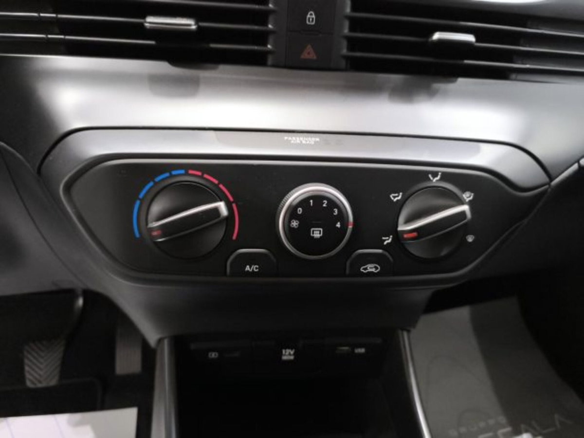 Hyundai i20 1.2 MPI MT GPL ConnectLine (15)