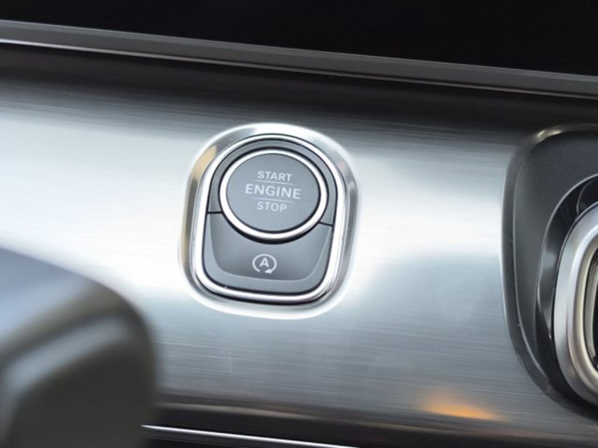 Mercedes-Benz Classe V Extralong 300 d Exclusive auto (17)