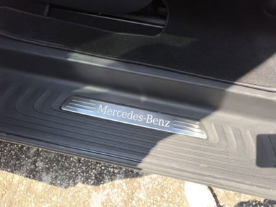 Mercedes-Benz Classe V Extralong 300 d Exclusive auto (8)