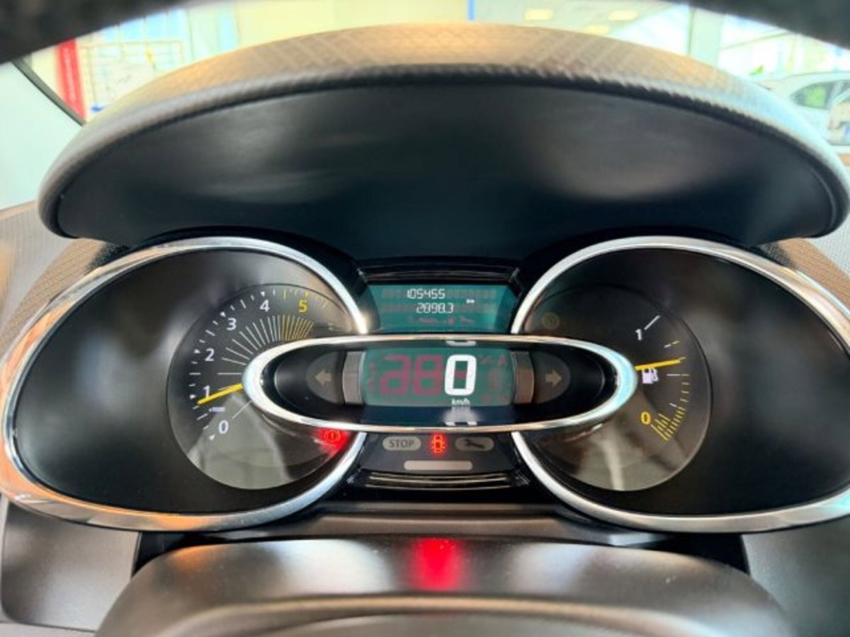 Renault Clio 1.5 dCi 8V 75CV 5 porte Costume National (19)