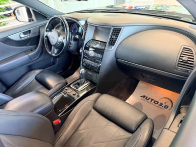 Infiniti QX70 3.0 diesel V6 AT S Premium (10)