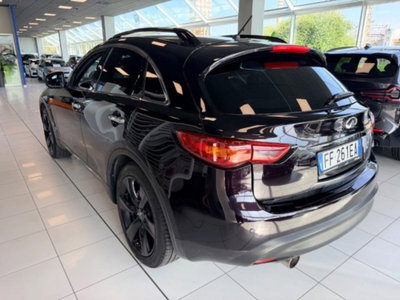 Infiniti QX70 3.0 diesel V6 AT S Premium (2)