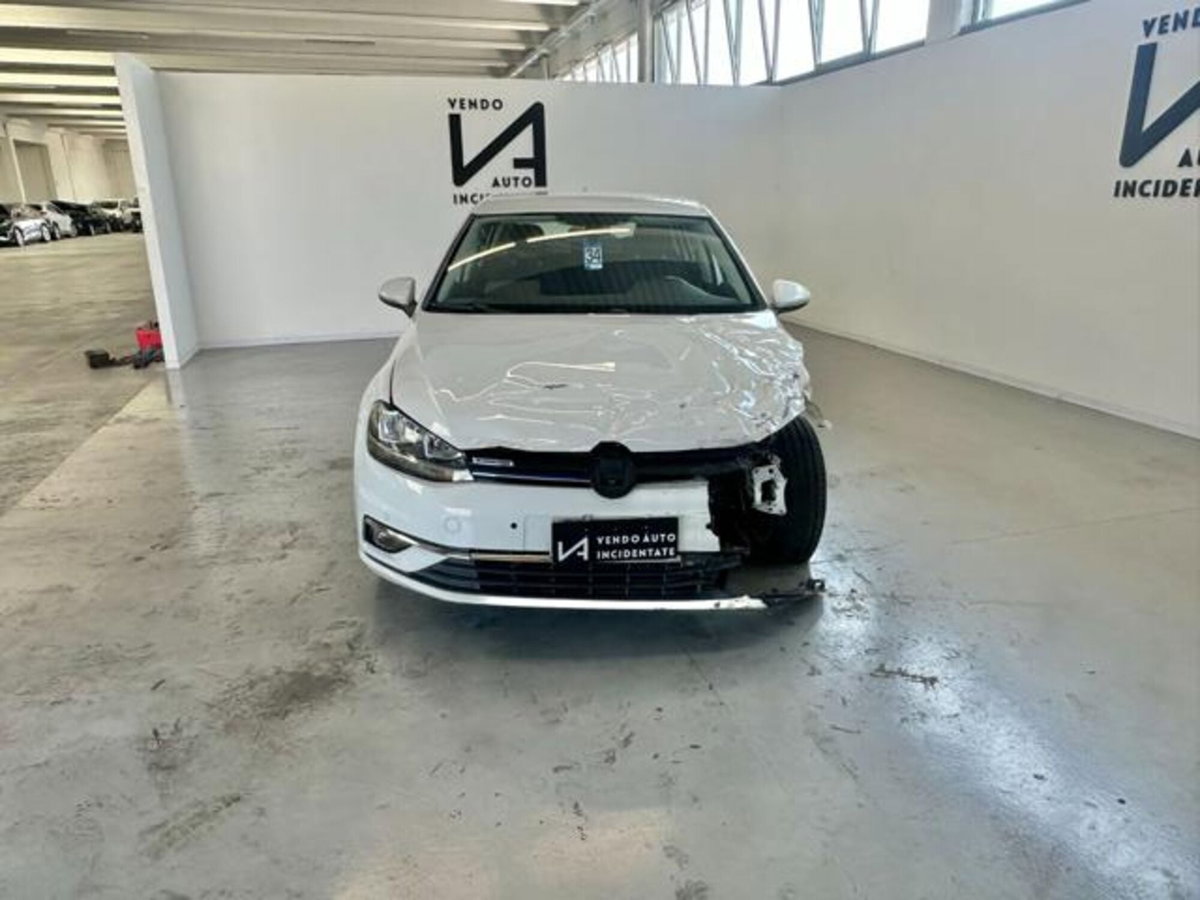Volkswagen Golf 1.5 TGI DSG 5p. Business BlueMotion Technology (2)