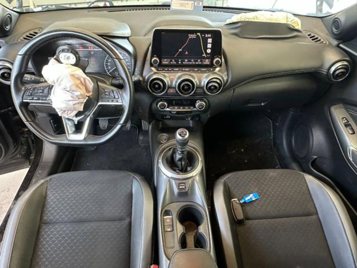 Nissan Juke 1.0 dig-t N-Connecta 114cv (15)