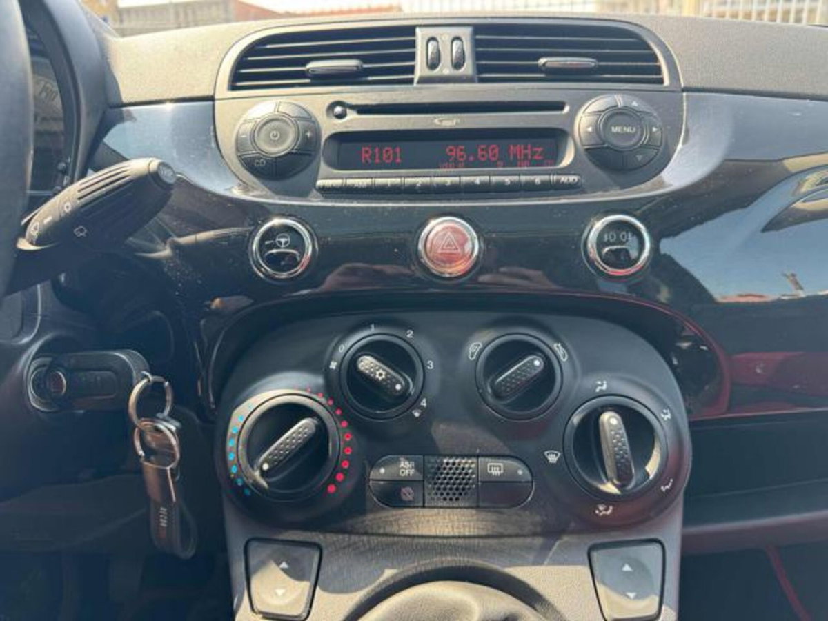 Fiat 500 1.3 Multijet 16V 95 CV Lounge (13)