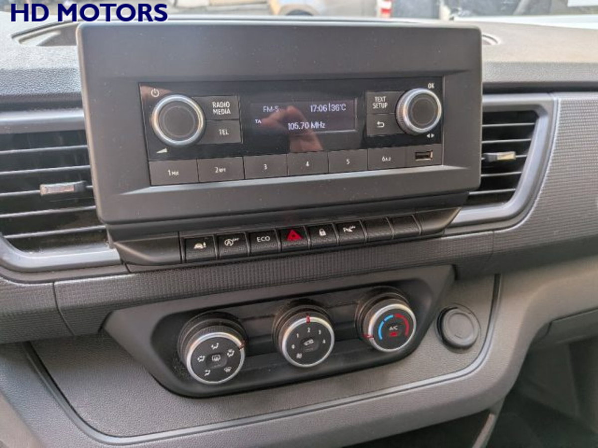 Renault Trafic Furgone T29 2.0 dCi 110CV PC-TN Furgone Ice Plus (12)
