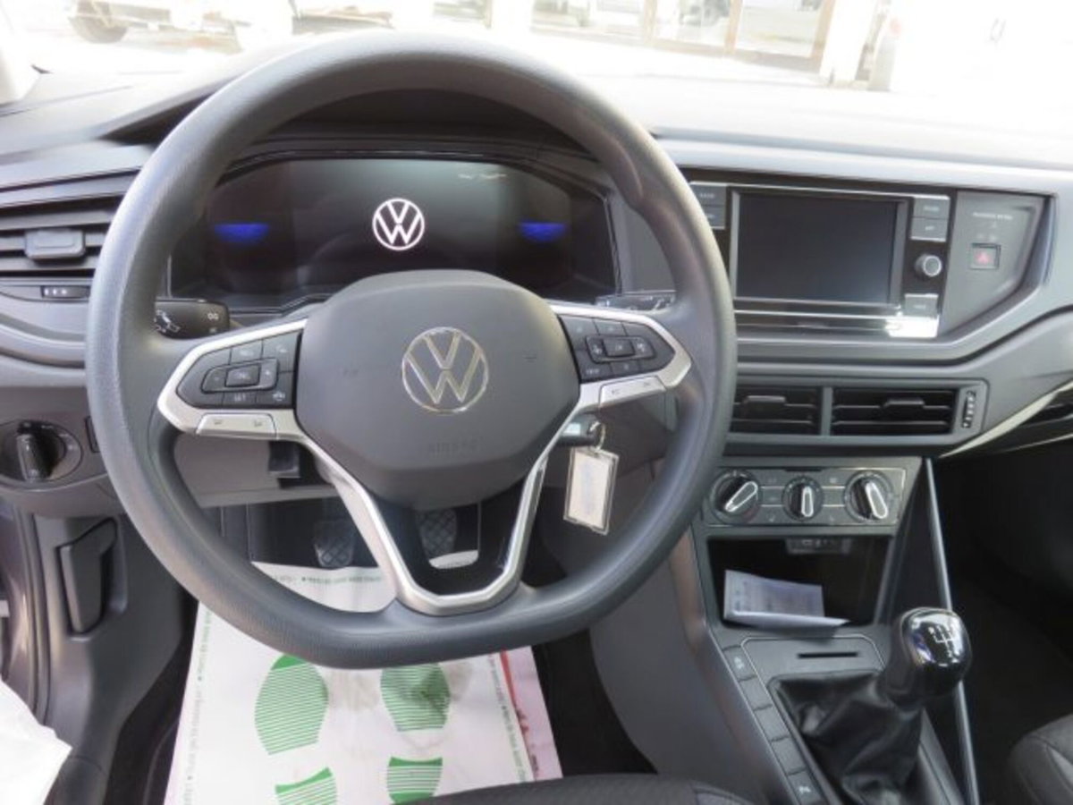 Volkswagen Taigo 1.0 tsi Life 95cv (6)
