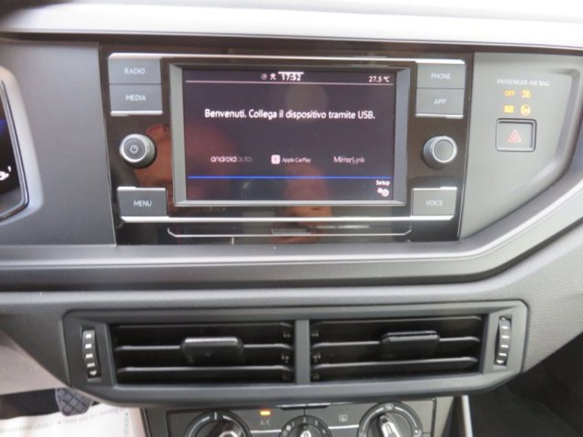 Volkswagen Taigo 1.0 tsi Life 95cv (7)
