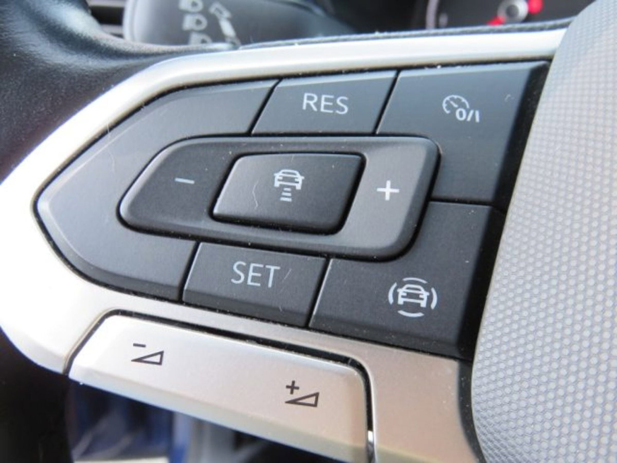 Volkswagen T-Cross 1.0 TSI Style BMT (10)
