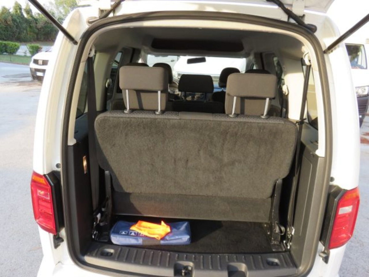 Volkswagen Caddy 1.4 TGI Trendline (4)