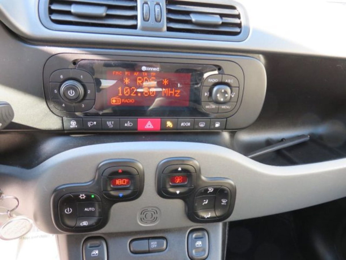 Fiat Panda 0.9 TwinAir Turbo Natural Power City Life (6)