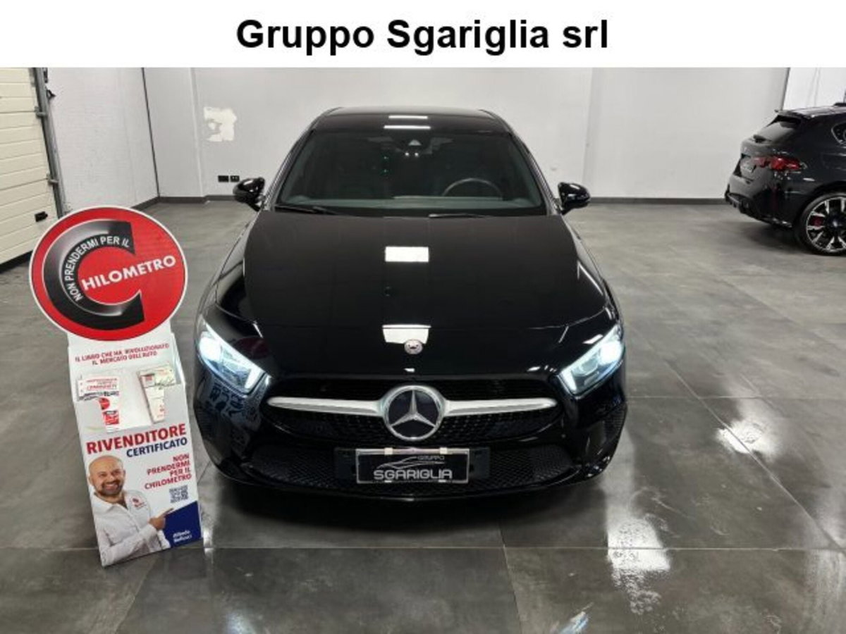 Mercedes-Benz Classe A Sedan 180 d 4p. Premium (2)