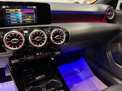 Mercedes-Benz Classe A Sedan 180 d 4p. Premium (9)