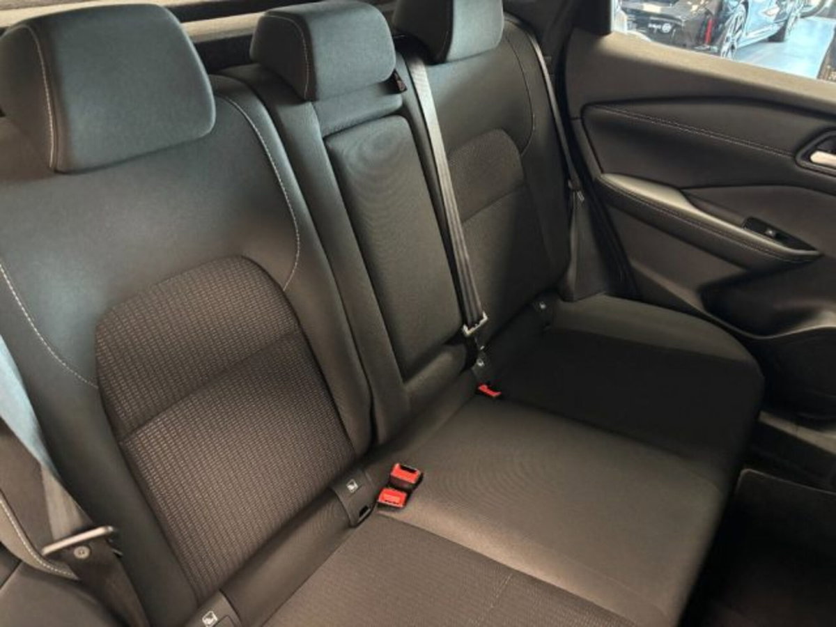 Nissan Qashqai 1.3 mhev Acenta 2wd 140cv (15)