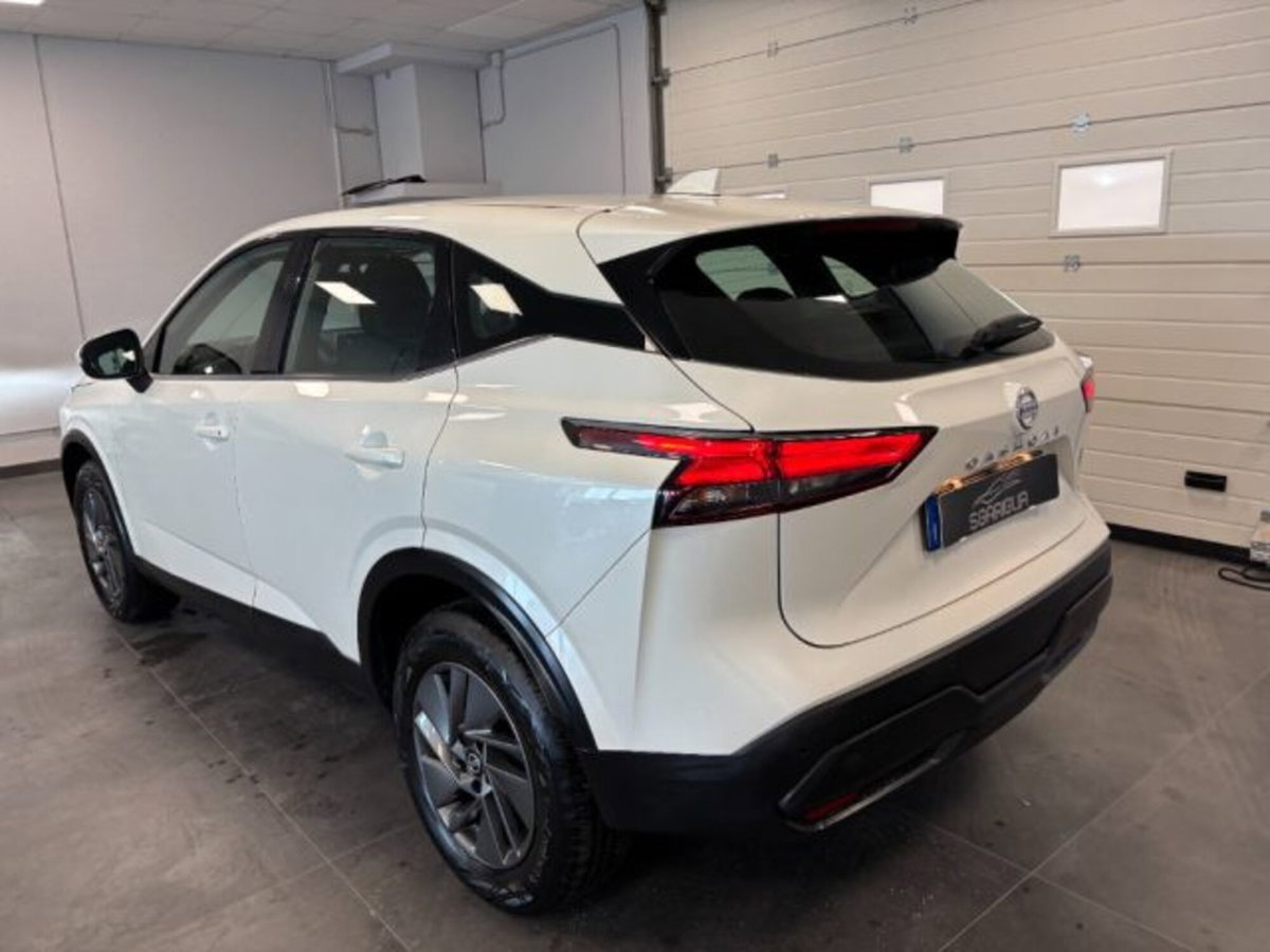 Nissan Qashqai 1.3 mhev Acenta 2wd 140cv (6)