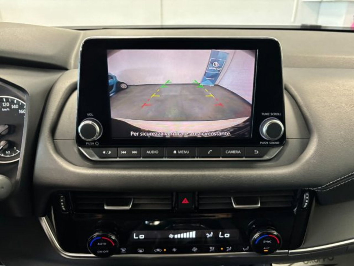 Nissan Qashqai 1.3 mhev Acenta 2wd 140cv (9)