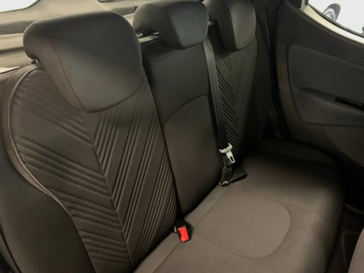 Lancia Ypsilon 1.0 FireFly 5 porte S&S Hybrid Ecochic Gold (11)