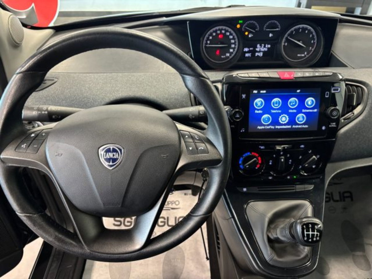Lancia Ypsilon 1.0 FireFly 5 porte S&S Hybrid Ecochic Gold (7)