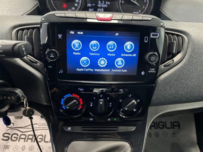 Lancia Ypsilon 1.0 FireFly 5 porte S&S Hybrid Ecochic Gold (9)