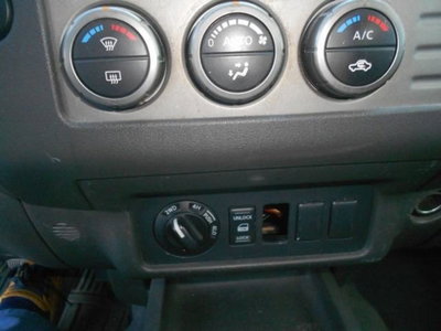 Nissan Navara 2.5 dCi 190CV 4 porte Double Cab Sport (11)