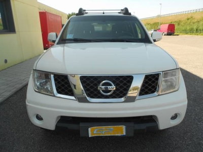Nissan Navara 2.5 dCi 190CV 4 porte Double Cab Sport (2)