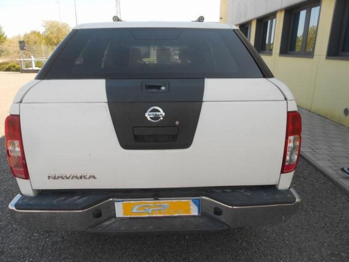 Nissan Navara 2.5 dCi 190CV 4 porte Double Cab Sport (5)