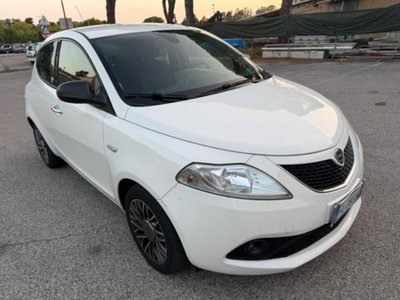 Lancia Ypsilon 1.2 69 CV 5 porte GPL Ecochic Gold usata