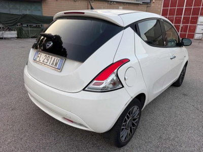 Lancia Ypsilon 1.2 69 CV 5 porte GPL Ecochic Gold (3)