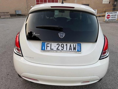 Lancia Ypsilon 1.2 69 CV 5 porte GPL Ecochic Gold (6)